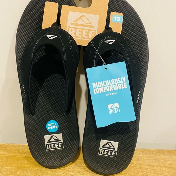 Mens REEF Fanning Black Silver Gum Bottle Opener Air Cushion Flip Flops - Picture 3 of 4